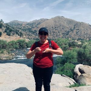 Meet your Posher, Ana